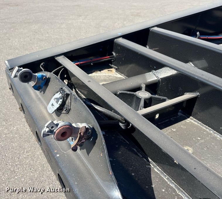 image for item DH8709 2011 Pratt DF432-BS4AAETLD container trailer