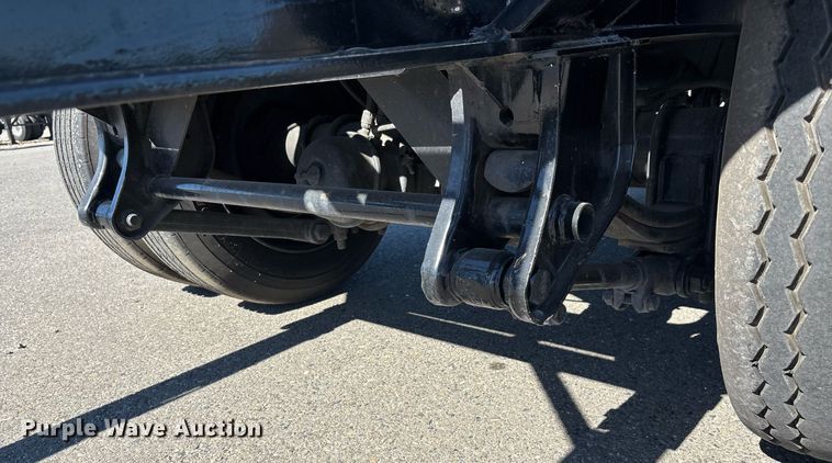 image for item DH8709 2011 Pratt DF432-BS4AAETLD container trailer