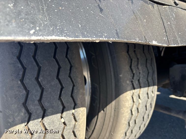 image for item DH8709 2011 Pratt DF432-BS4AAETLD container trailer