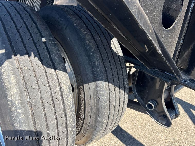 image for item DH8709 2011 Pratt DF432-BS4AAETLD container trailer