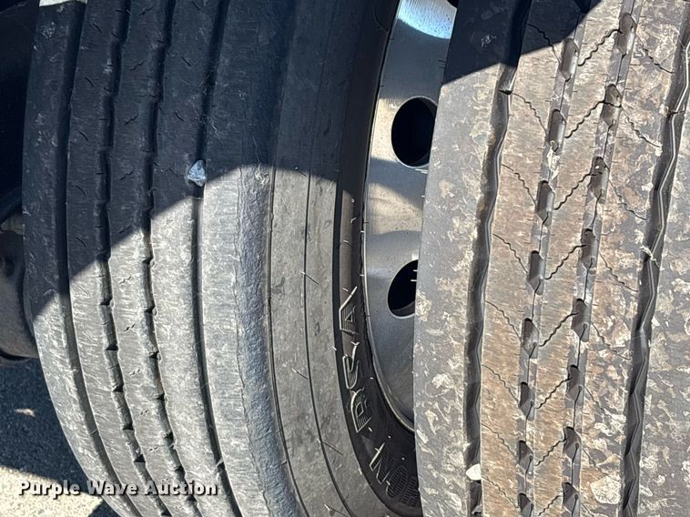 image for item DH8710 2023 Pratt DC432LS9A-R007 container trailer