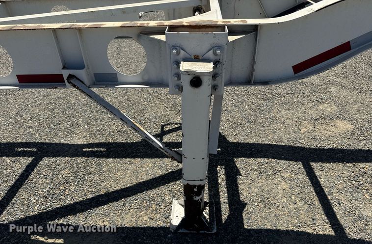 image for item DH8716 2016 Cheetah FB container trailer