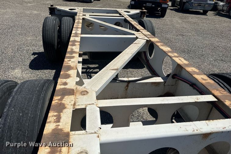 image for item DH8716 2016 Cheetah FB container trailer