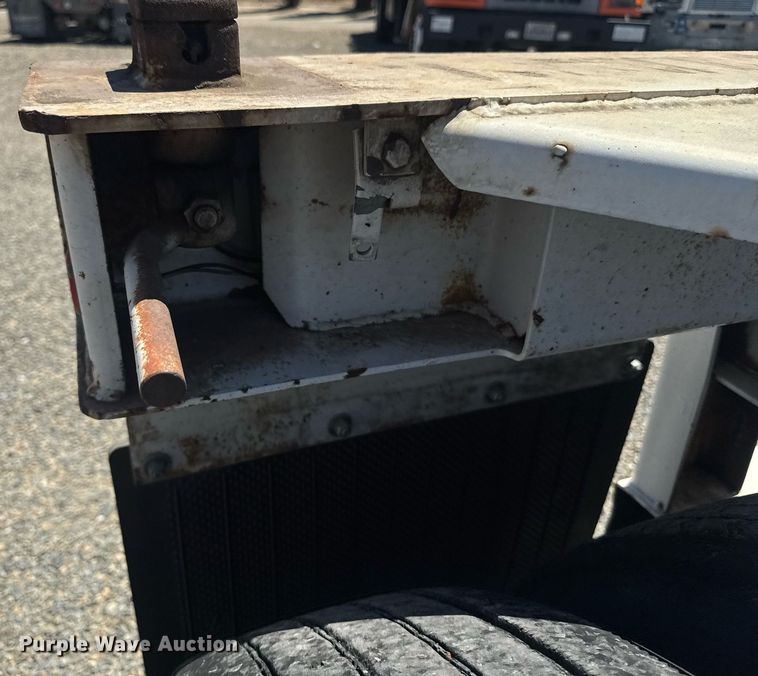 image for item DH8716 2016 Cheetah FB container trailer