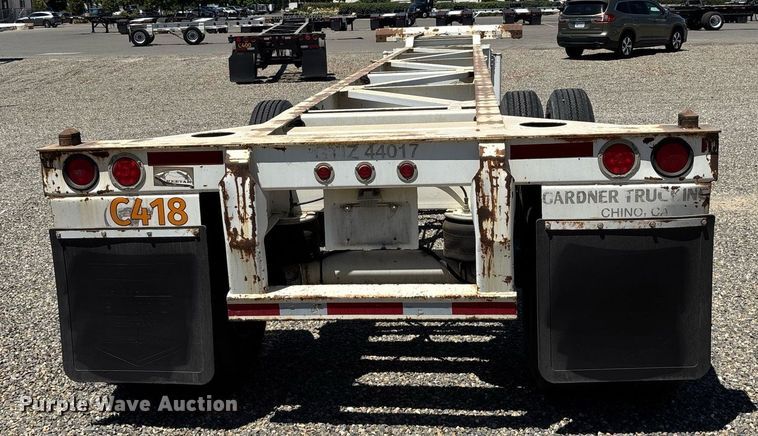 image for item DH8717 2015 Cheetah FB container trailer