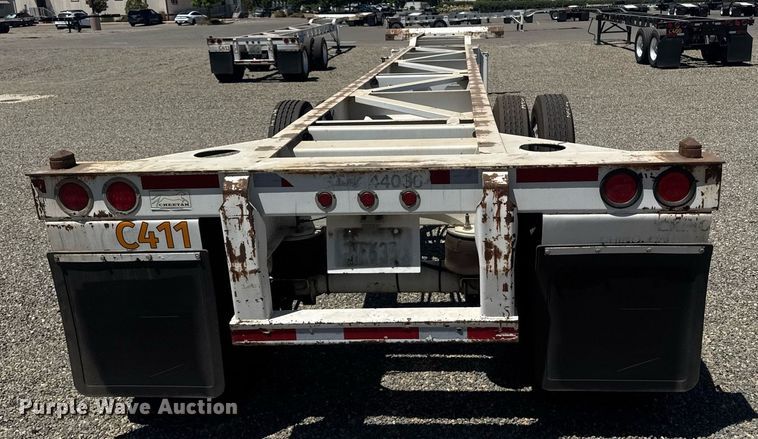image for item DH8720 2015 Cheetah container trailer