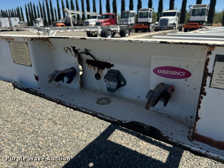 image for item DH8720 2015 Cheetah container trailer