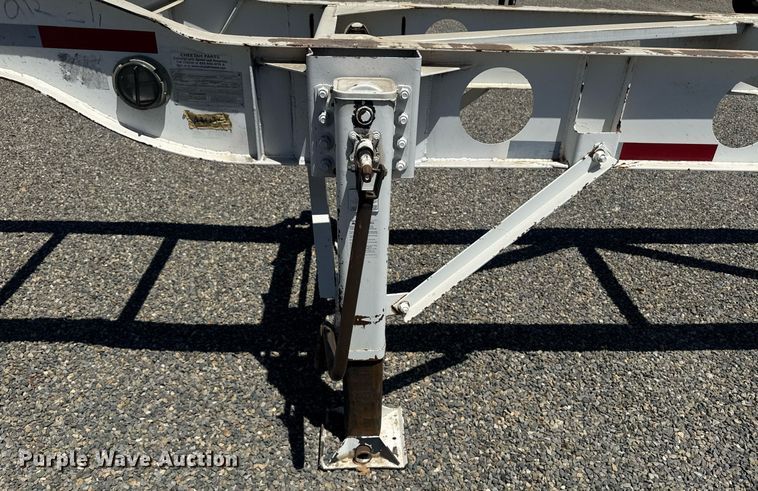 image for item DH8720 2015 Cheetah container trailer