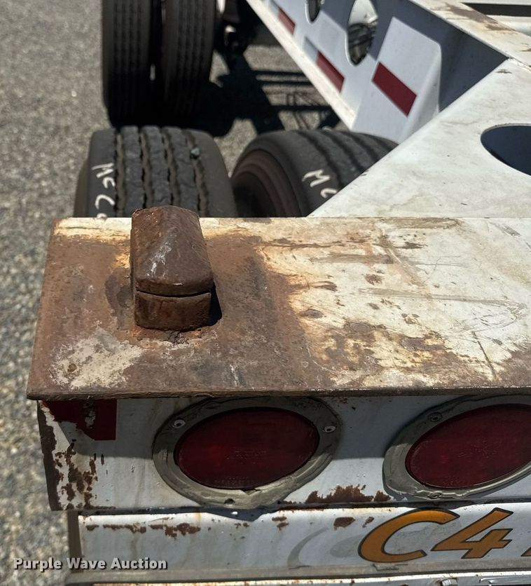 image for item DH8720 2015 Cheetah container trailer