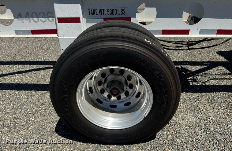 image for item DH8720 2015 Cheetah container trailer