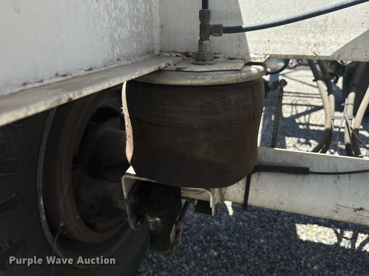 image for item DH8720 2015 Cheetah container trailer