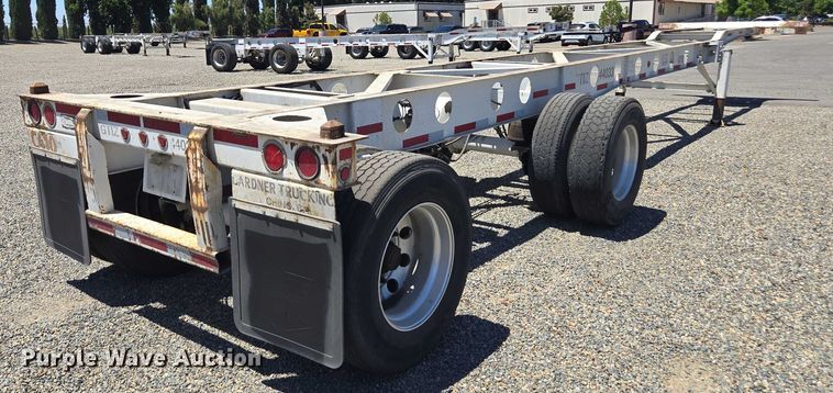 image for item DH8722 2015 Cheetah FB container trailer