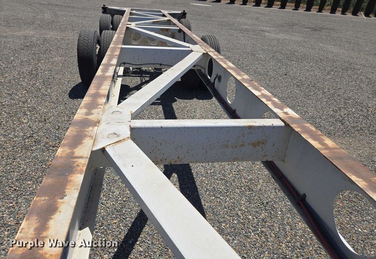 image for item DH8722 2015 Cheetah FB container trailer