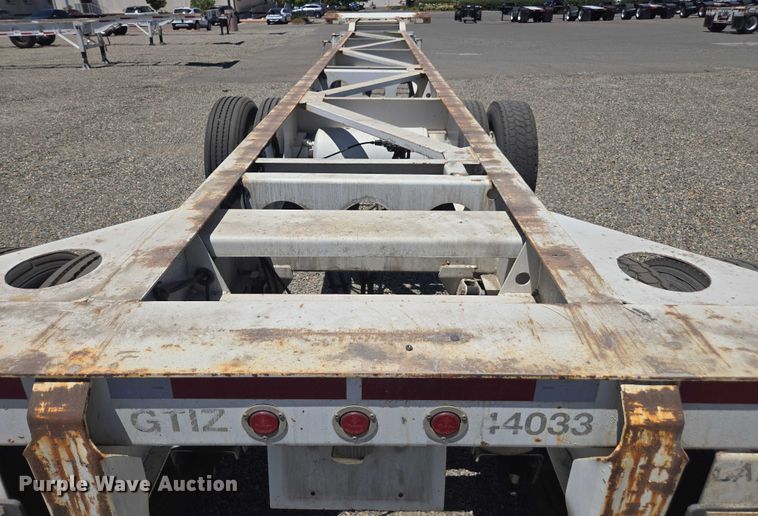 image for item DH8722 2015 Cheetah FB container trailer