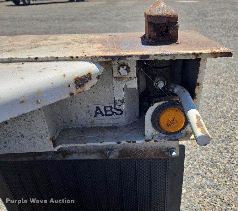 image for item DH8722 2015 Cheetah FB container trailer