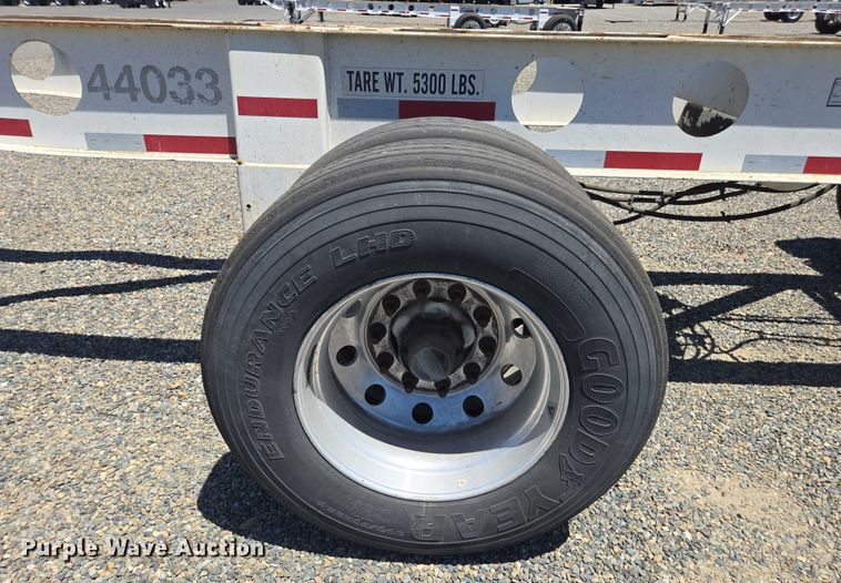 image for item DH8722 2015 Cheetah FB container trailer