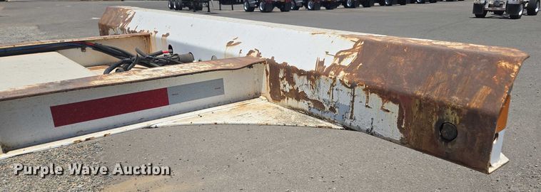 image for item DH8724 2015 Cheetah FB container trailer