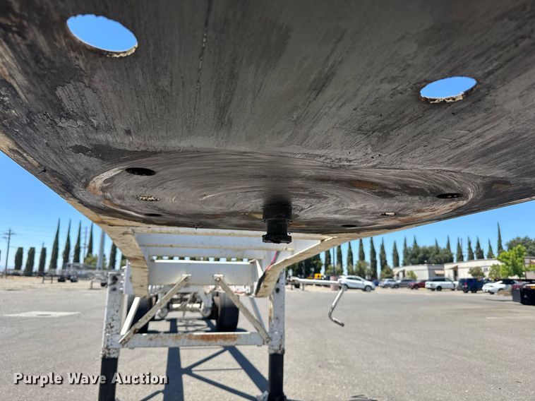 image for item DH8725 2015 Cheetah FB container trailer