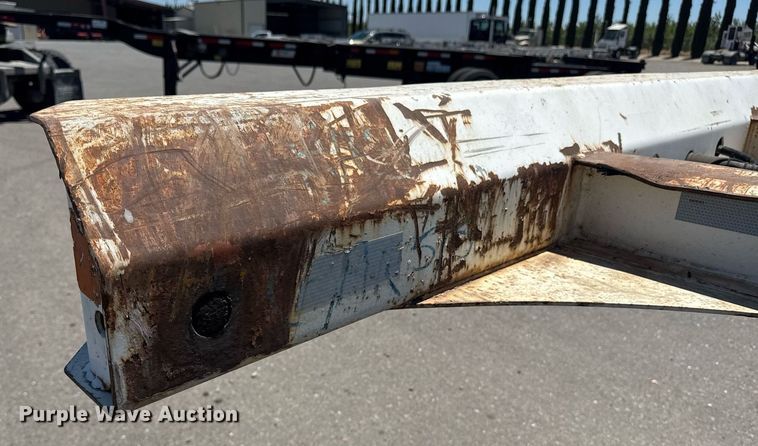 image for item DH8725 2015 Cheetah FB container trailer