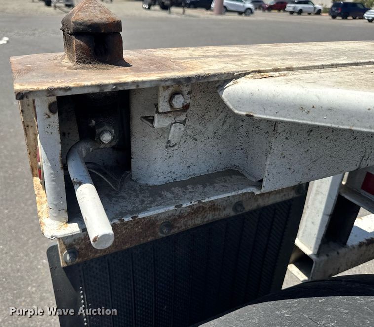 image for item DH8725 2015 Cheetah FB container trailer