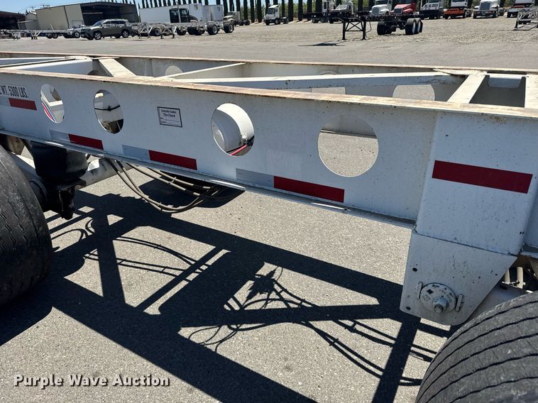 image for item DH8725 2015 Cheetah FB container trailer