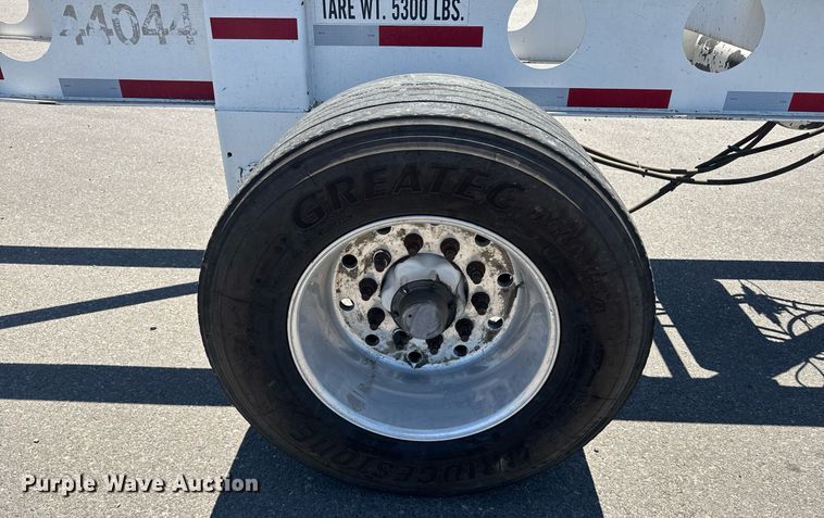 image for item DH8725 2015 Cheetah FB container trailer