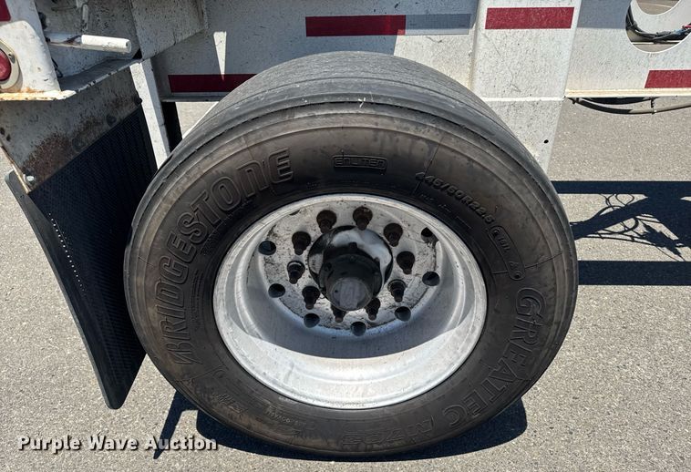 image for item DH8725 2015 Cheetah FB container trailer