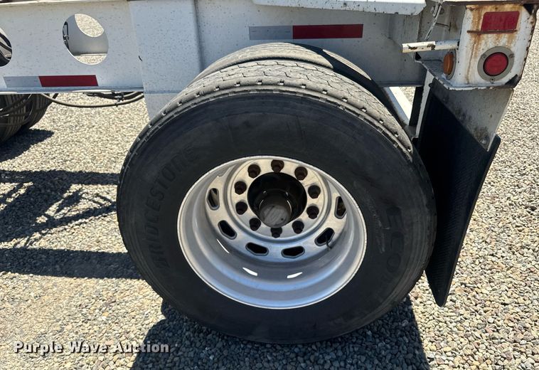 image for item DH8726 2016 Cheetah container trailer