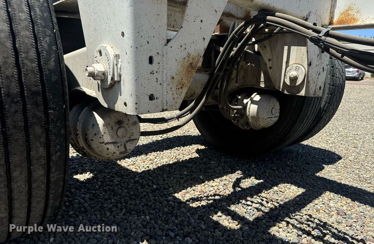 image for item DH8726 2016 Cheetah container trailer