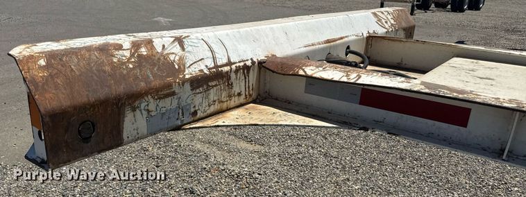 image for item DH8727 2015 Cheetah FB container trailer