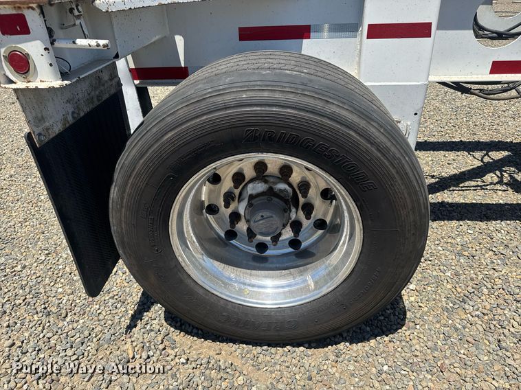 image for item DH8727 2015 Cheetah FB container trailer