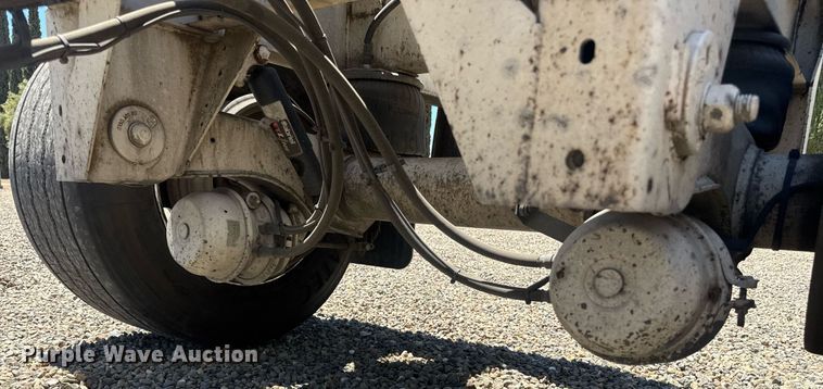 image for item DH8728 2016 Cheetah FB container trailer