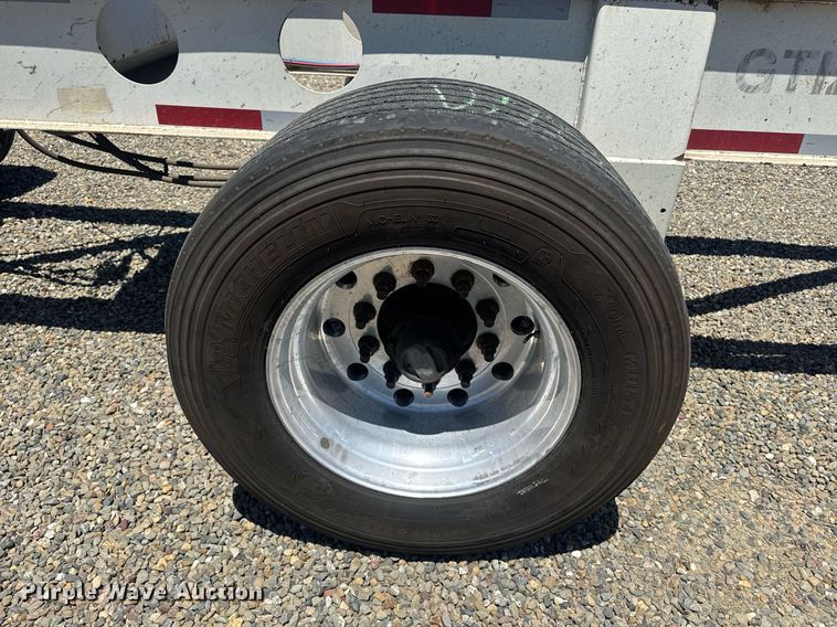 image for item DH8728 2016 Cheetah FB container trailer