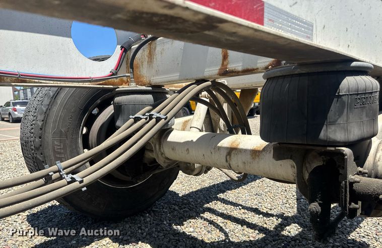 image for item DH8728 2016 Cheetah FB container trailer