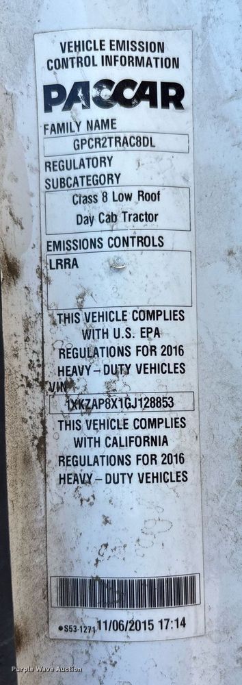 image for item DH8729 2016 Kenworth T880 semi truck