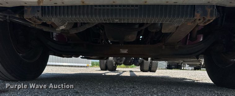 image for item DI9369 2016 Freightliner Business Class M2 truck cab and chassis