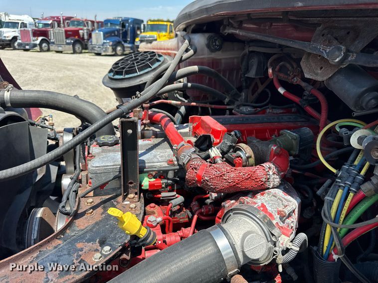 image for item DI9369 2016 Freightliner Business Class M2 truck cab and chassis