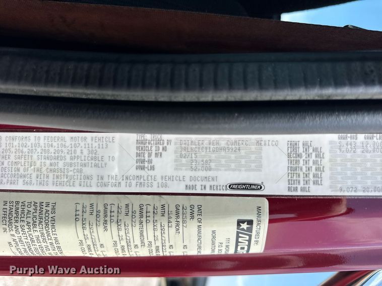 image for item DI9369 2016 Freightliner Business Class M2 truck cab and chassis