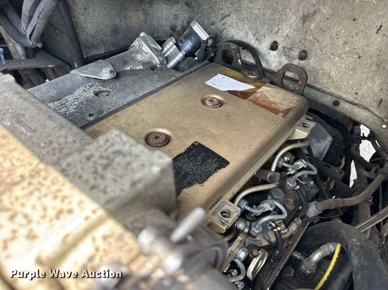 image for item DI9394 2005 Freightliner Business Class M2 truck cab and chassis