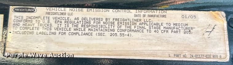 image for item DI9394 2005 Freightliner Business Class M2 truck cab and chassis