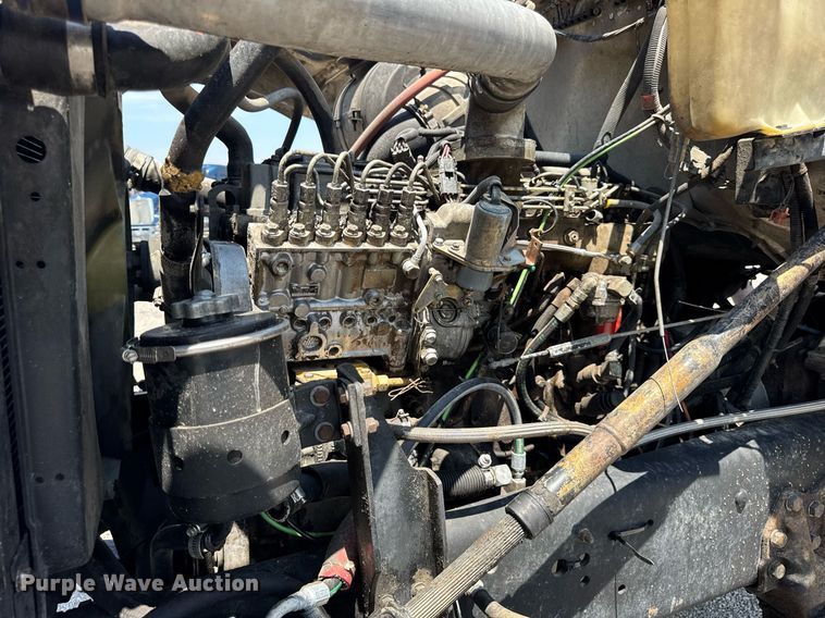 image for item DI9399 1997 Ford LT8000 truck cab and chassis