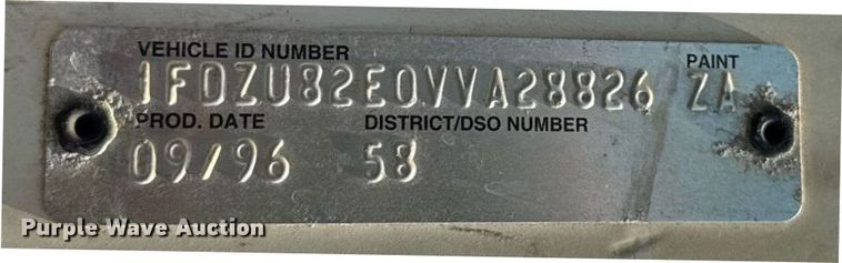 image for item DI9399 1997 Ford LT8000 truck cab and chassis