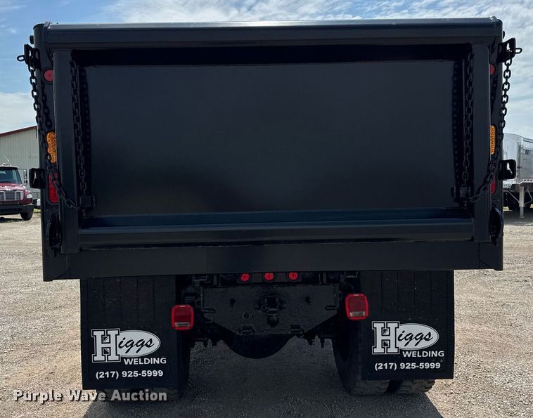 image for item DI9412 2000 Peterbilt 330 dump truck