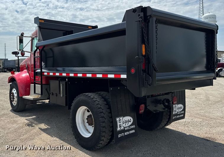 image for item DI9412 2000 Peterbilt 330 dump truck