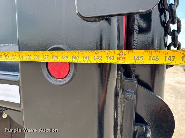 image for item DI9412 2000 Peterbilt 330 dump truck