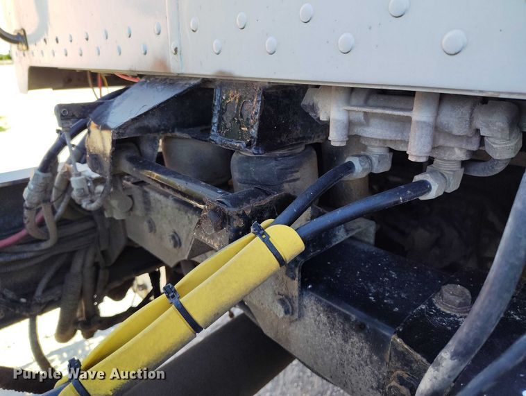 image for item DP4997 1995 Peterbilt  378 semi truck