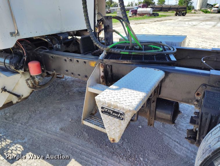 image for item DP4997 1995 Peterbilt  378 semi truck