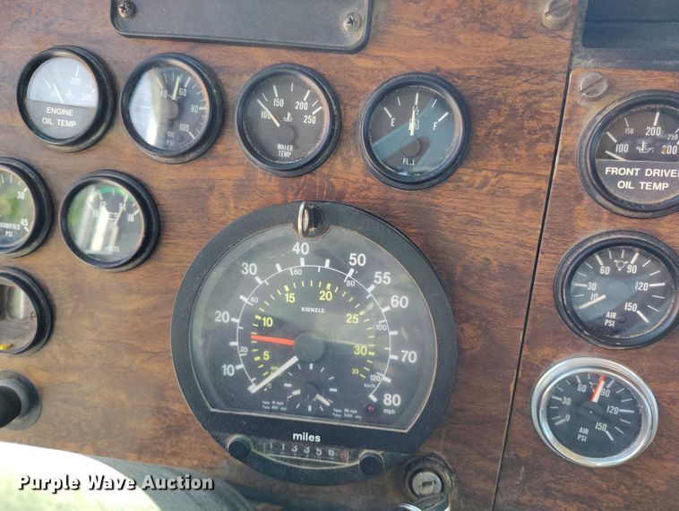 image for item DP4997 1995 Peterbilt  378 semi truck