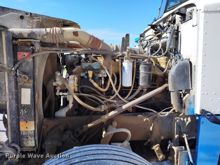 image for item DP4997 1995 Peterbilt  378 semi truck