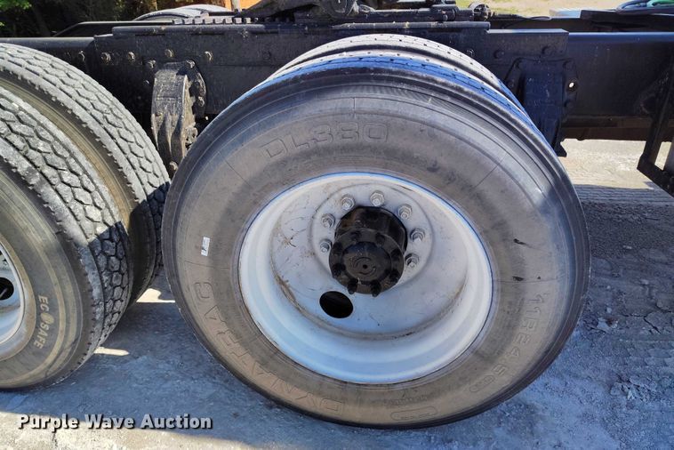 image for item DP4997 1995 Peterbilt  378 semi truck